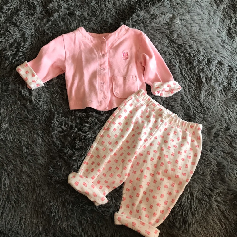 5/$25 CHEROKEE sweater and pants set w/puppies